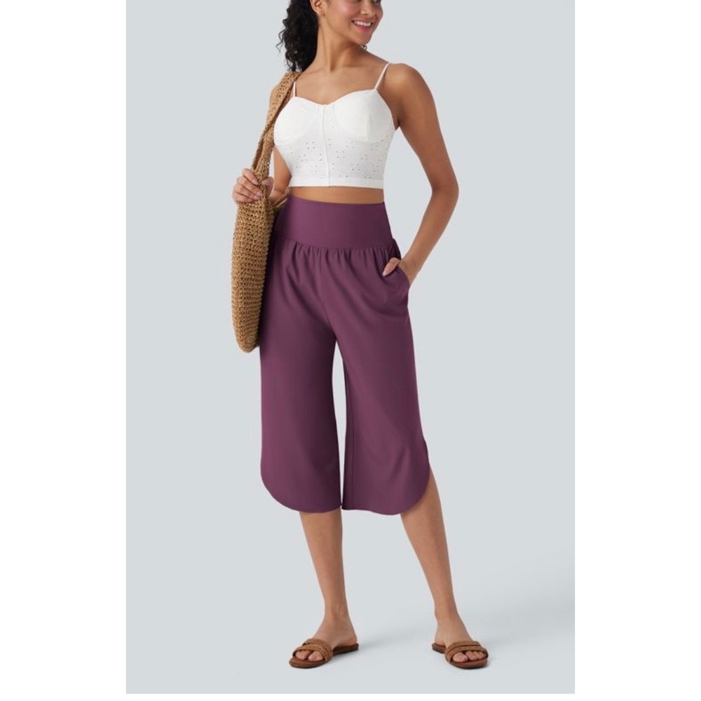 Halara Breezeful High Waisted Capri Pants Amaranth Size M NWT